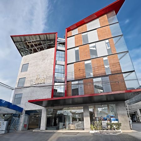 D-Luxe Hotel Kochi 外观 照片